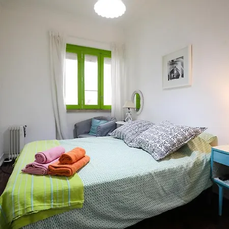 Cool Flat With Big Patio In Center 公寓